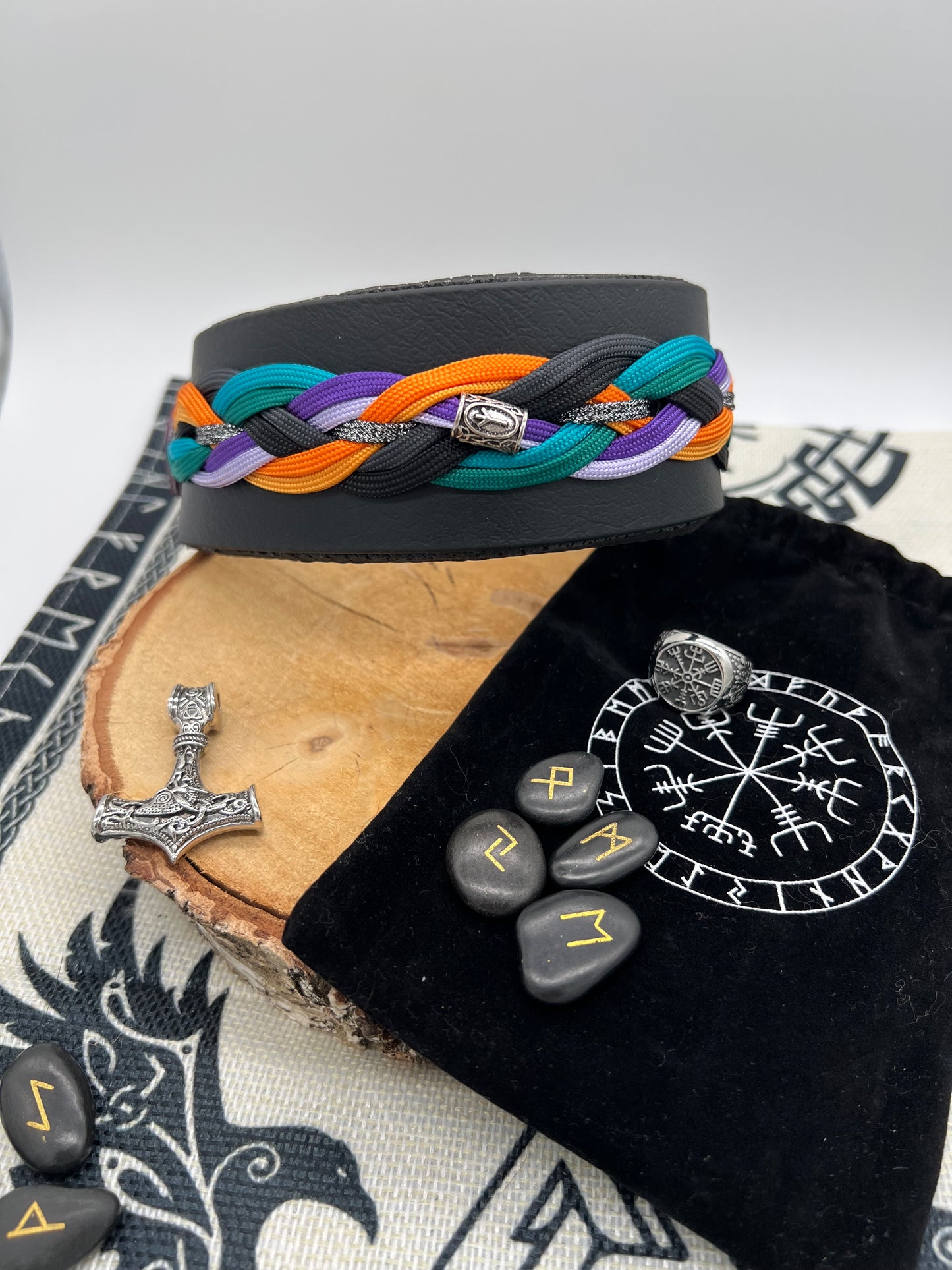Collier Alfablót