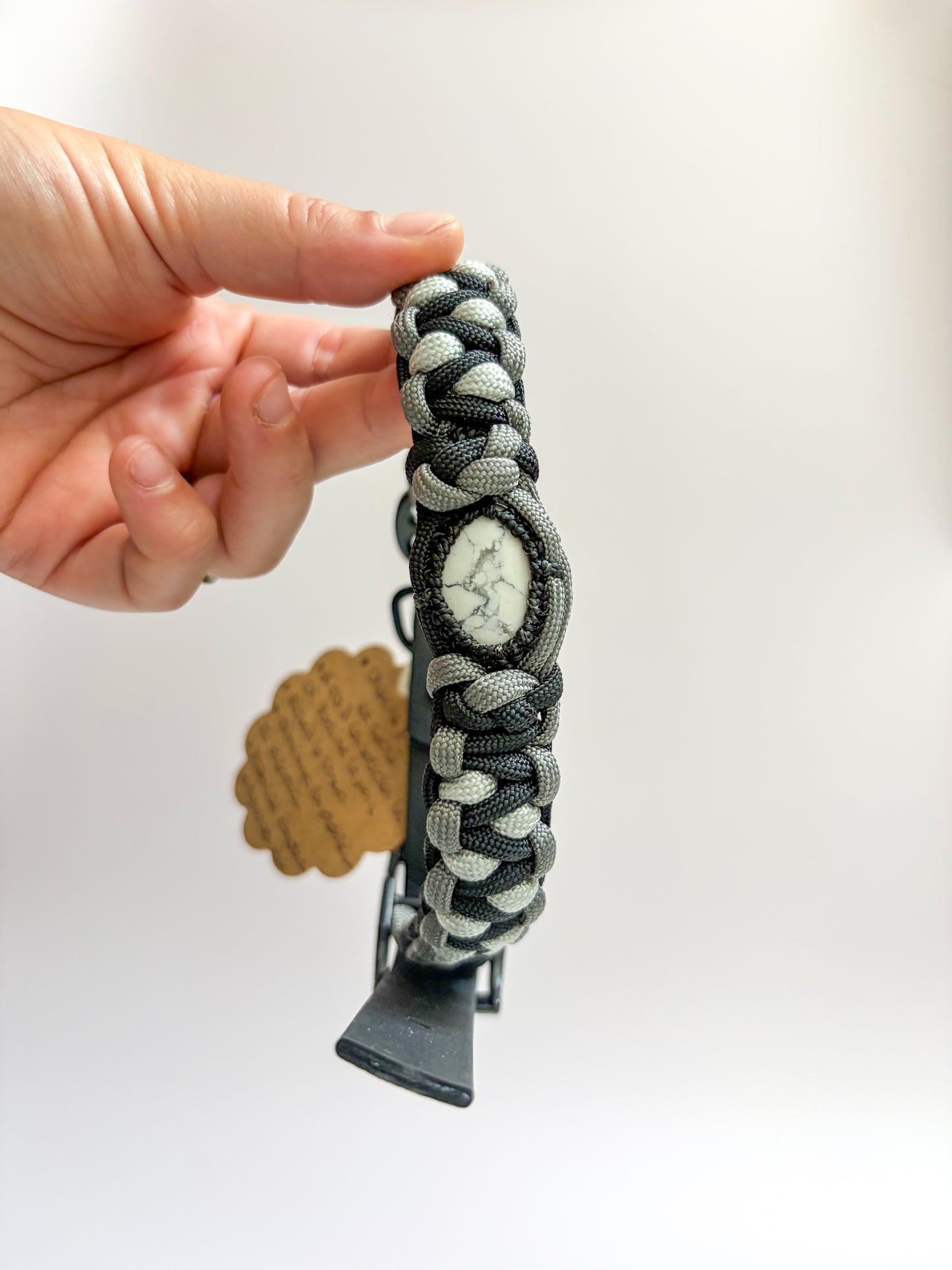 Drogon Howlite
